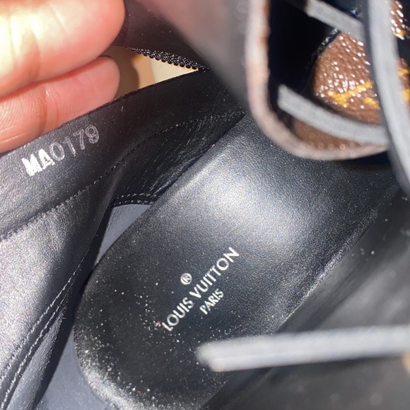 Louis Voutton Bootie - Picture 7 of 9